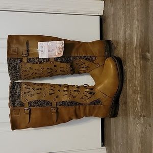 Muk Luk Tall Brown Boots  Women's size 7